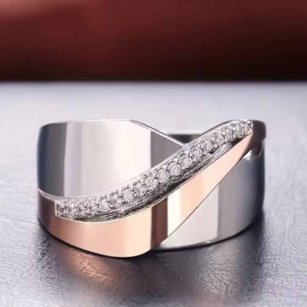 ANELLO INFINITO SCINTILLANTE