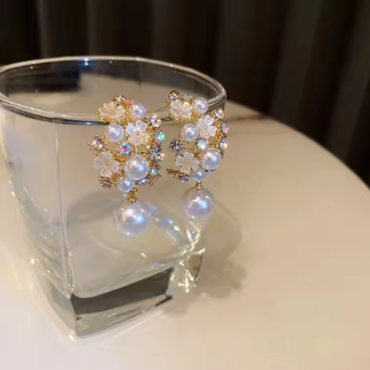 ORECCHINI PERLA FIORITURA DORATA